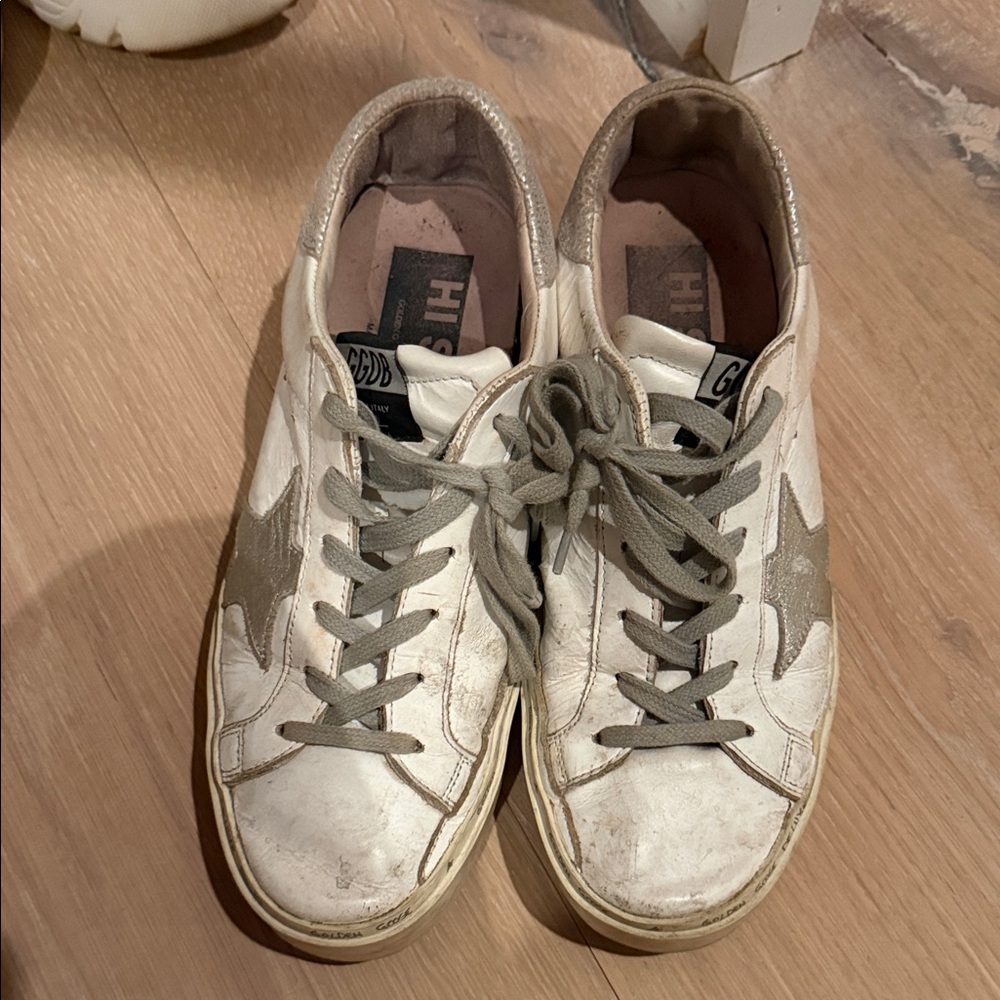 White and Gray Star Sneakers Golden Goose